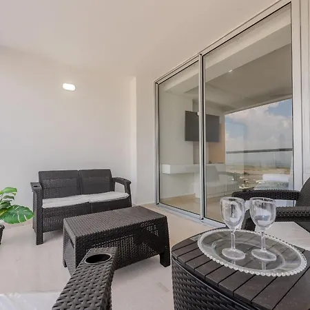 1134 Apartment *